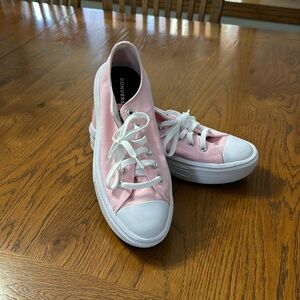 Pink platform converse never warn